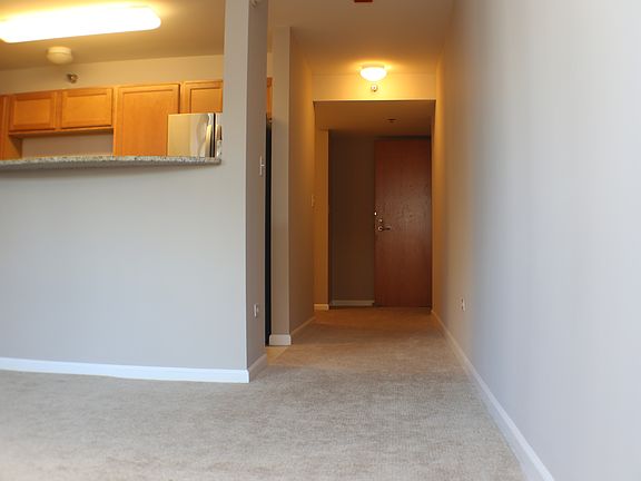 5th image of 345 N La Salle Dr APT 2109