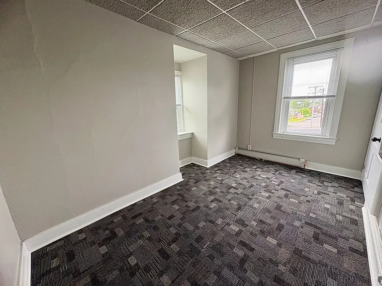 540 Dallas Street — Photo 16