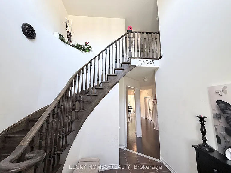 45 Jardine St — Photo 3