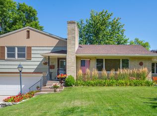 367 Edith Dr, West Saint Paul, MN 55118