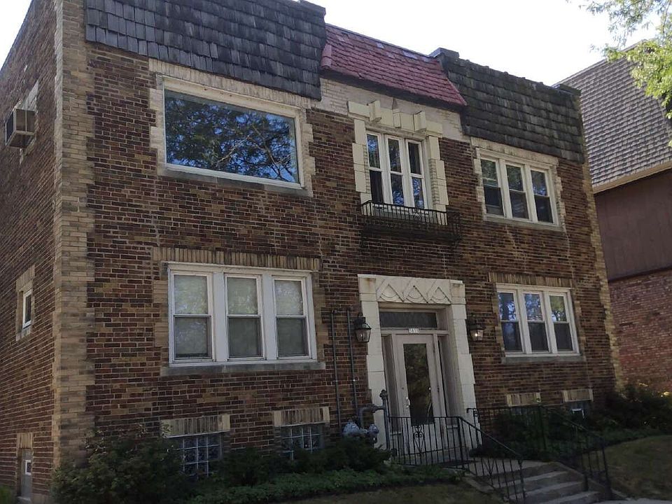 1st image of 3835 N Humboldt Blvd #5