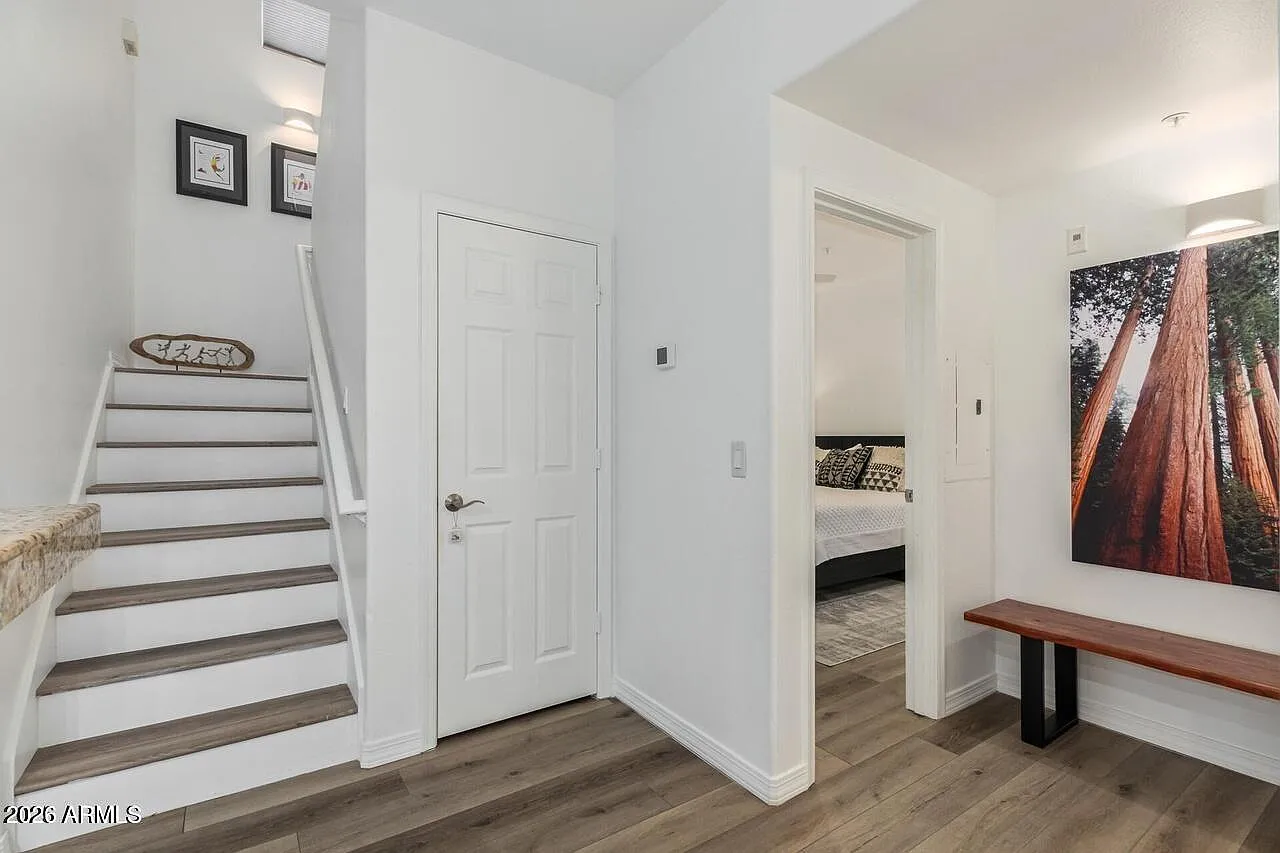 2 bed, 2.5 bath, 1386 sqft, $2,195 — Photo 4
