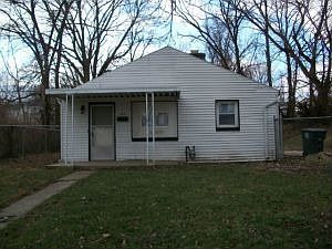 1st image of 1015 McArthur Ave
