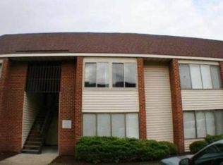 207 Pacific Dr, Hampton, VA 23666