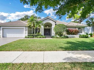 1001 Parkside Cir N, Boca Raton, FL 33486