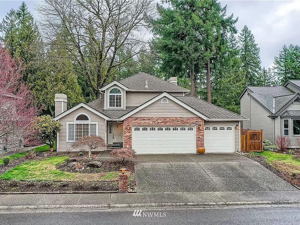 1st image of 25716 Lake Wilderness Country Club Dr SE