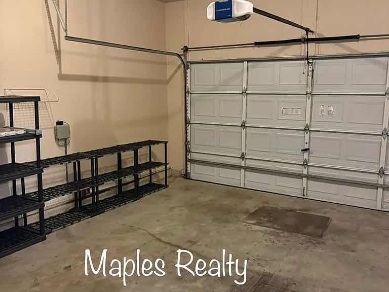 521 Van Buren Rd — Photo 7