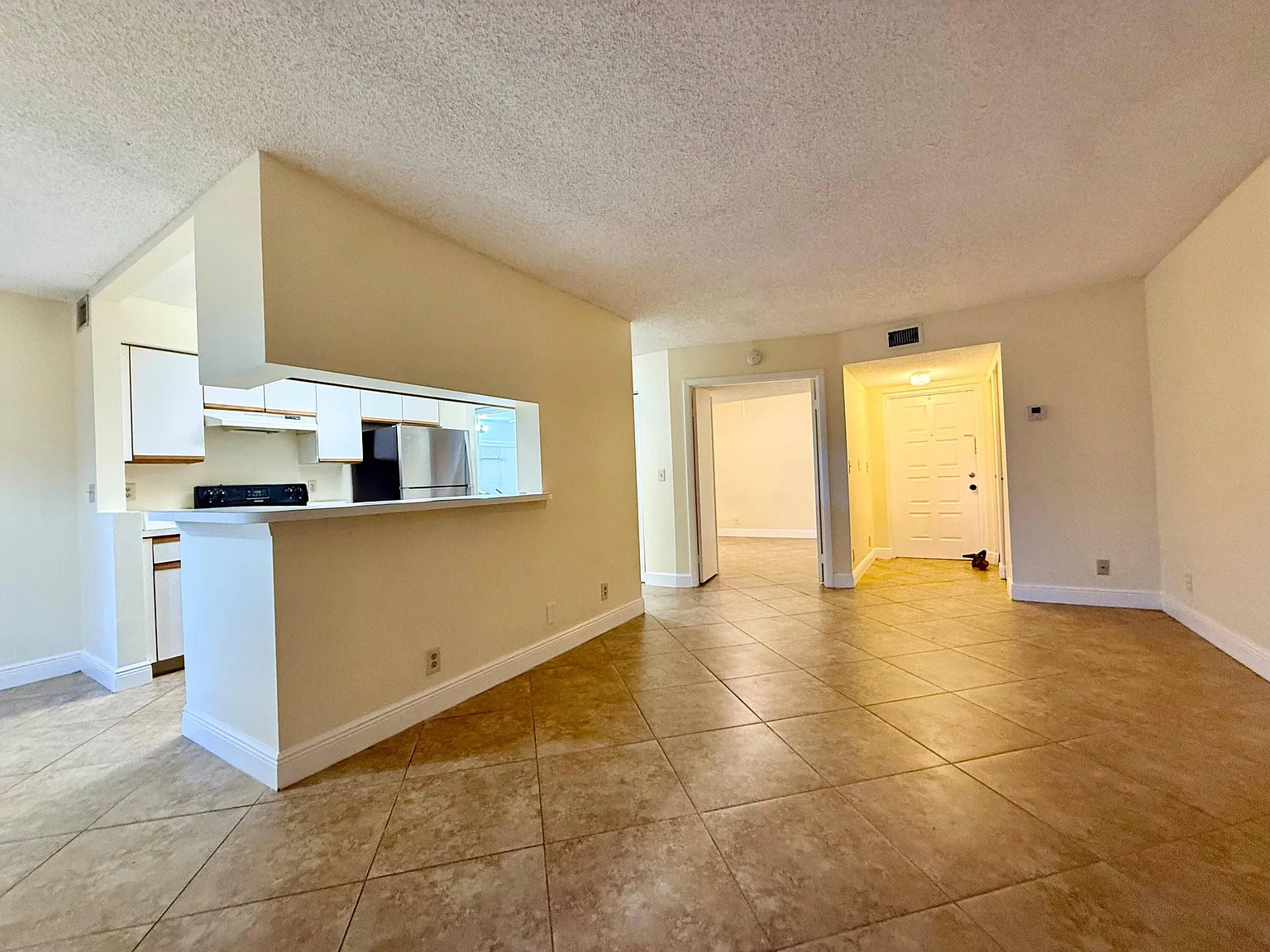 2 bed, 2.0 bath, 850 sqft, $2,285 — Photo 4