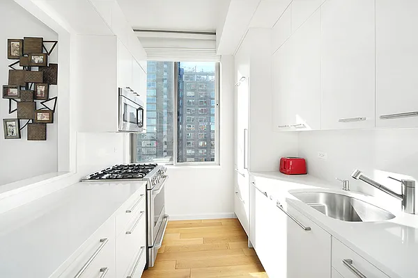 Sold by Town Residential | media 2