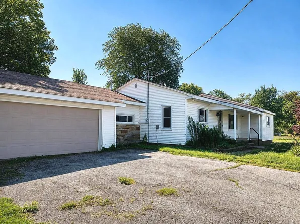 22292 E 700th Rd, Mount Carmel, IL 62863