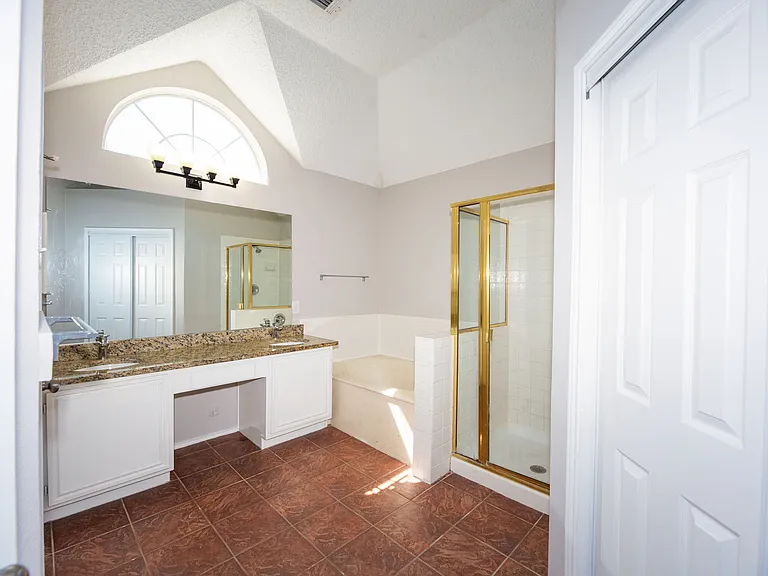 6718 Scarlet Dr — Photo 20