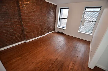 Rented by Manhattan Realty Group
