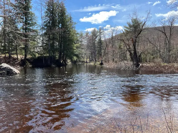 462 Sumner Road, Hartford, ME 04220