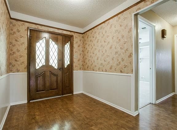 2nd image of 3709 Holly Springs Dr