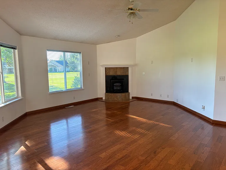 2566 N Sea Cove Way — Photo 12