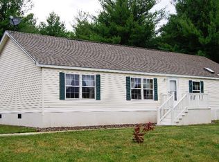 301 Groveside Rd, Hoosick Falls, NY 12090