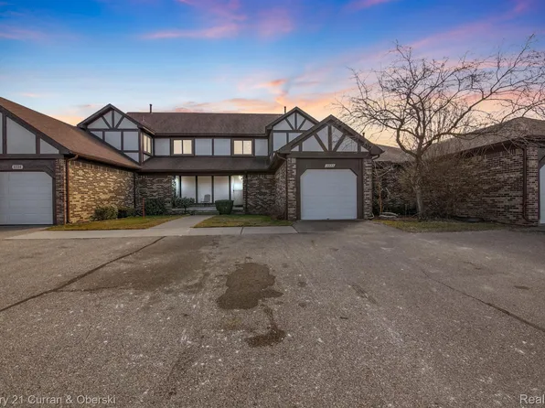 3332 Heritage Pkwy, Dearborn, MI 48124