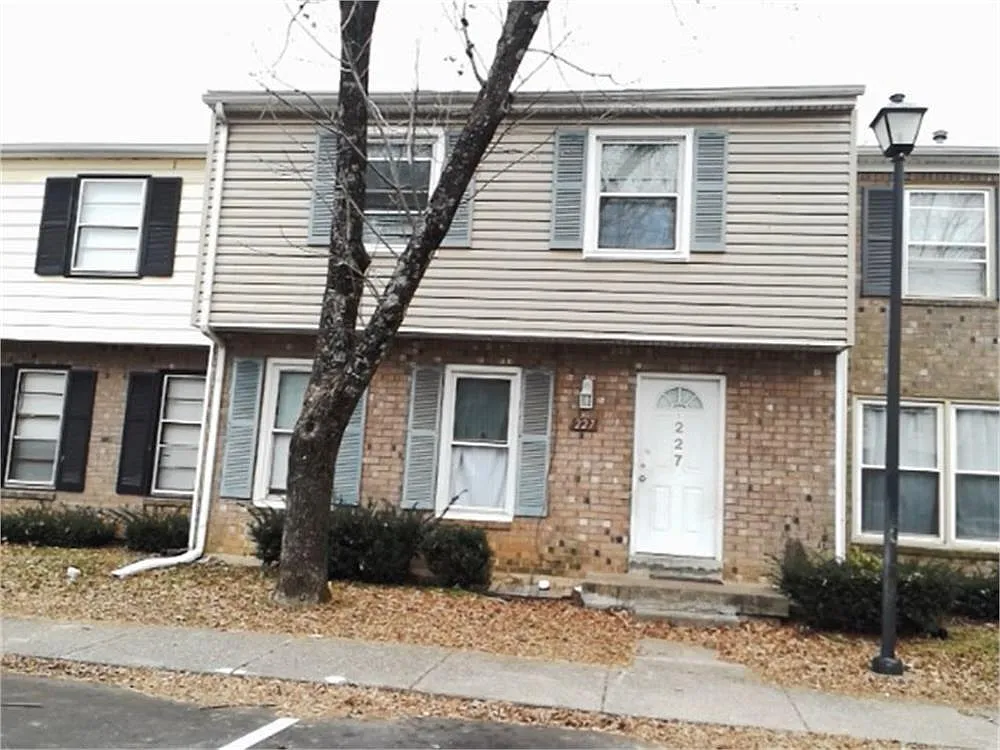 227 Osage Ct photo 1