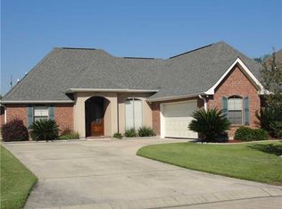 206 Betty Dr, Montz, LA 70068