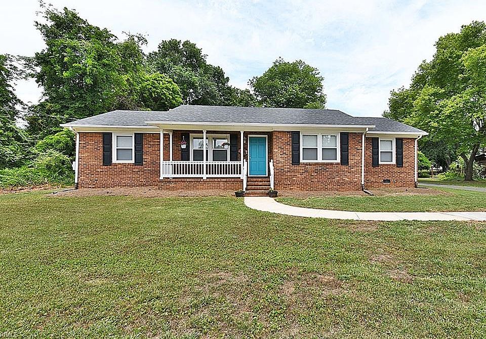 1st image of 140 Crestland Dr