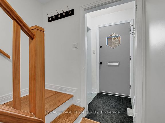 4th image of 1104 Apolydor Ave