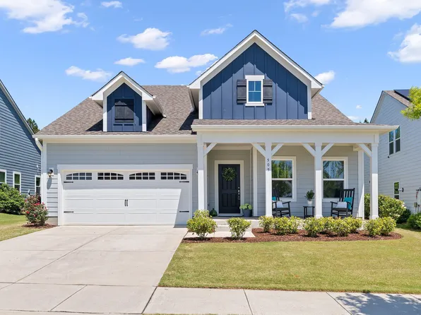 509 Oaks End Dr, Holly Springs, NC 27540