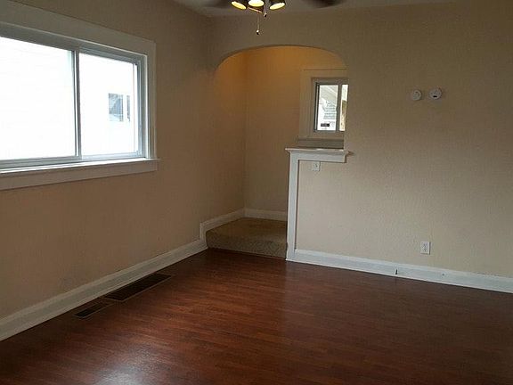 Bright Living Room w/ HW floors