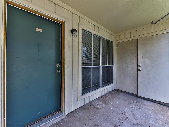3rd image of 250 El Dorado Blvd APT 179