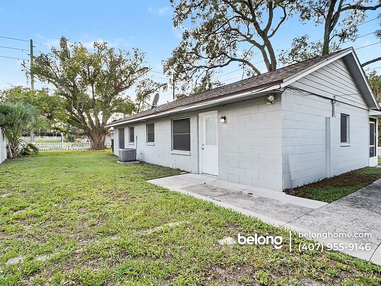 540 W Comstock Ave — Photo 16