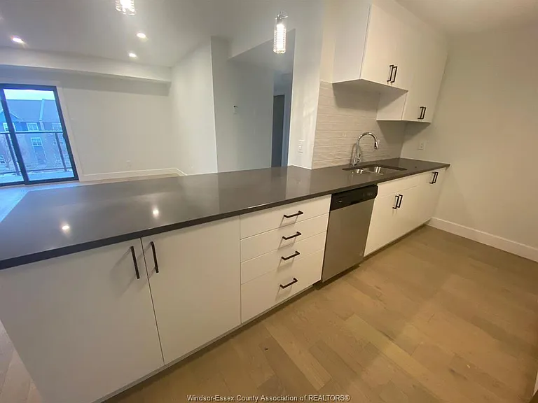 2550 Sandwich West Pkwy #414 — Photo 5