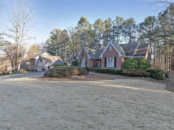 1071 Chestnut Hill Cir SW, Marietta, GA 30064