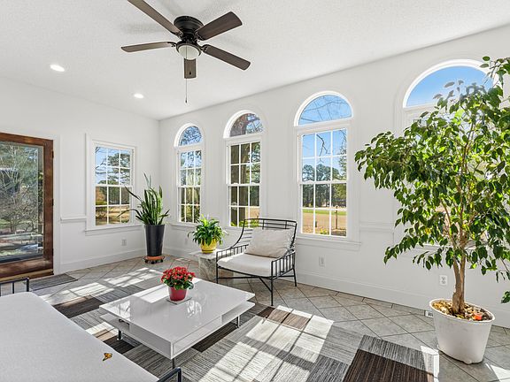 3rd image of 627 Keith Hills Rd