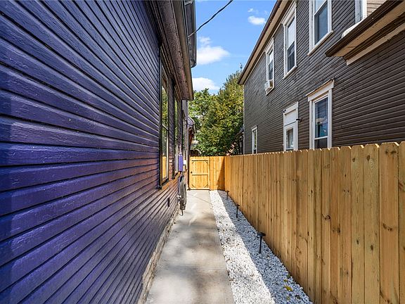 4th image of 109 Perrine St