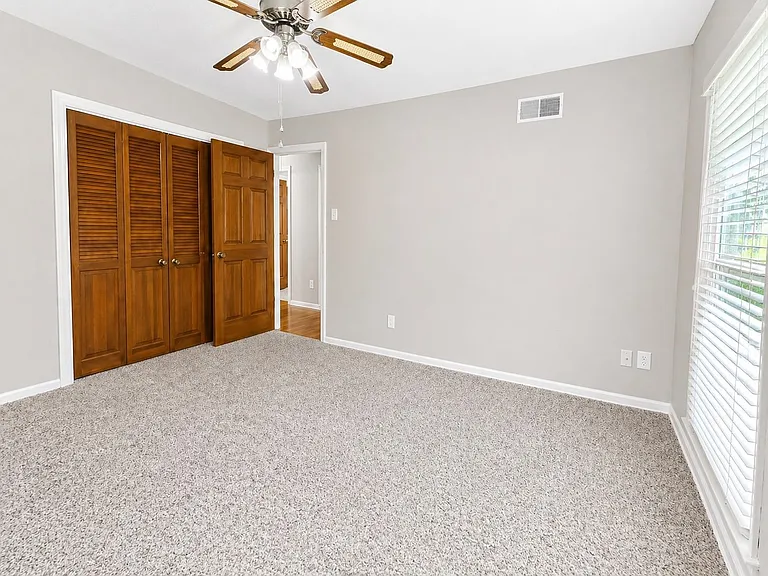 2148 Riverdale Rd — Photo 12