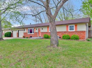 530 S Riverview St, Douglass, KS 67039