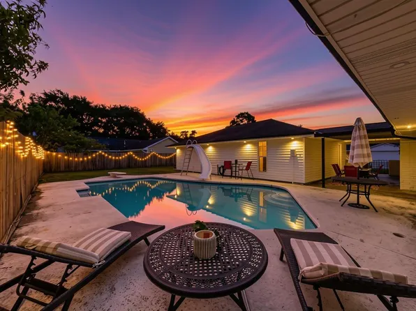 2717 Georgia Ave, Deer Park, TX 77536