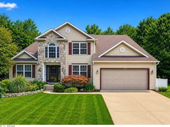 10313 Dayflower Dr, Twinsburg, OH 44087