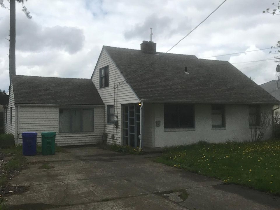 2nd image of 1421 NE 112th Ave
