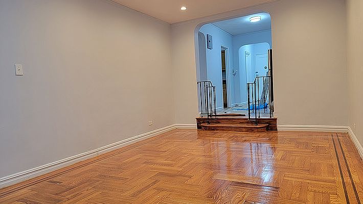 1st image of 729 W 186th St #2FF