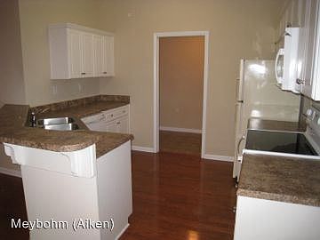 3rd image of 1321 Watsonia Dr
