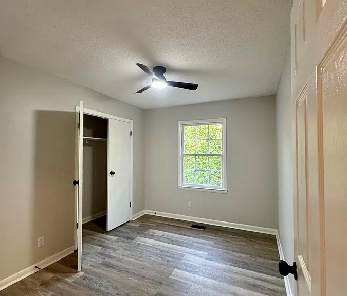 5990 Lake Trail Dr — Photo 7