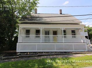 17 High St, South Berwick, ME 03908