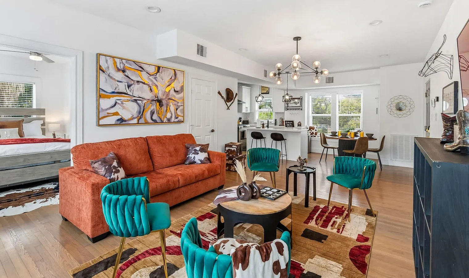 1 bed, 1.0 bath, 839 sqft, $3,654 — Photo 2