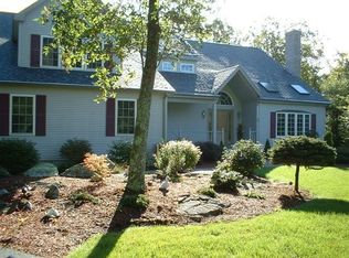 93 Uxbridge Rd, Mendon, MA 01756