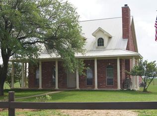 4000 County Road 460, Elgin, TX 78621