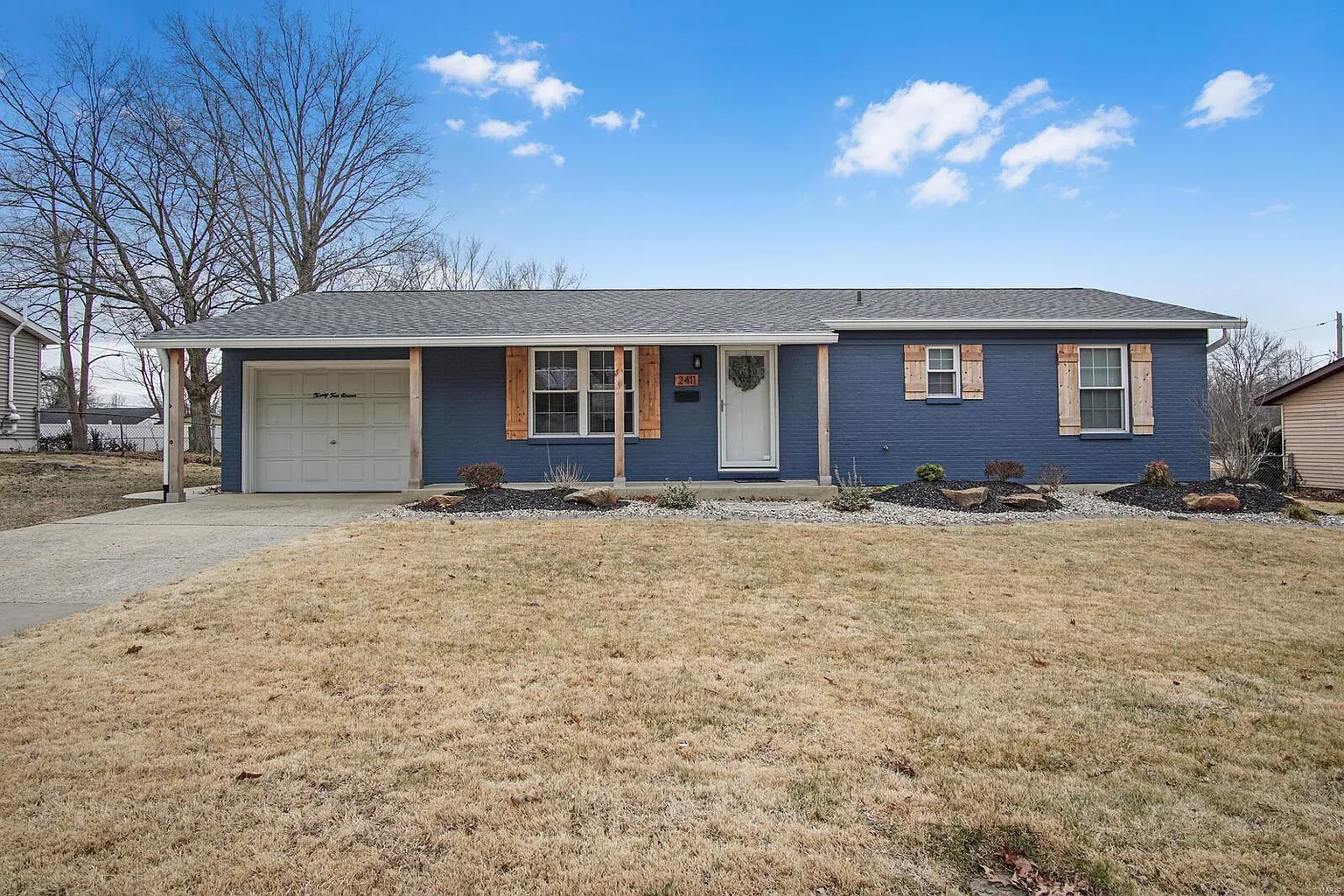 2411 Crislisa Dr photo 1