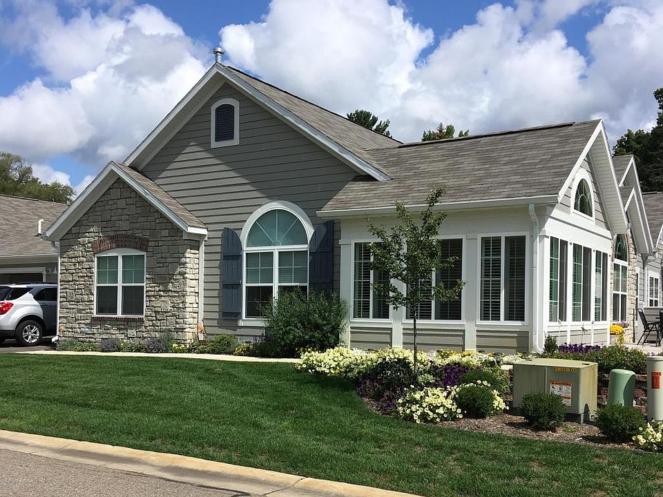 1st image of 2787 Villa Ln