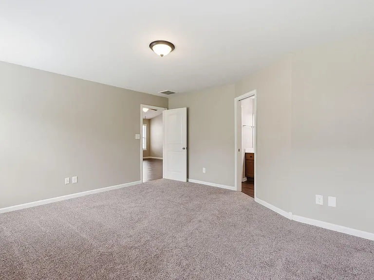 2545 Milsom Ln — Photo 19