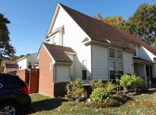 124 Post Oak Rd, Yorktown, VA 23693