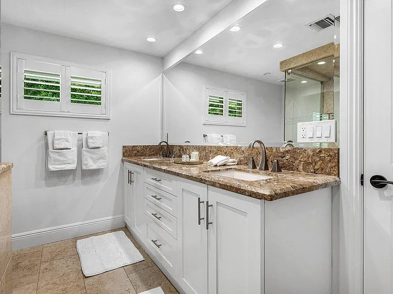 6130 Ridge Ln — Photo 16